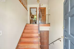 3909 NE 135th Ave, Portland, OR 97230 - Photo 4