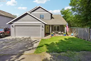 40348 Therese St, Sandy, OR 97055 - Photo 1