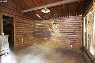 9020 Elk Creek Rd, Trail, OR 97541 - Photo 26