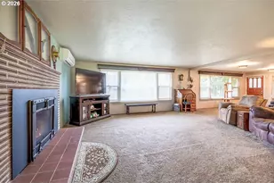 190 Hunsaker Ln, Eugene, OR 97404 - Photo 8