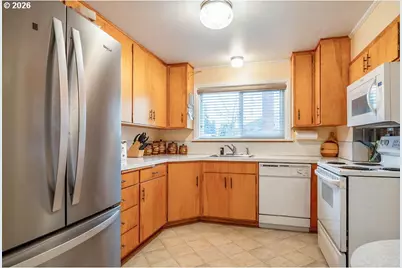 190 Hunsaker Ln, Eugene, OR 97404 - Photo 12