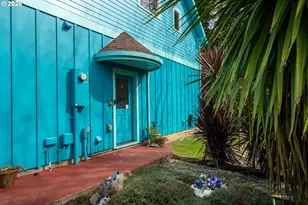 1055 Phelps St, Tillamook, OR 97141 - Photo 4