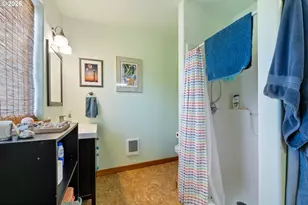 1055 Phelps St, Tillamook, OR 97141 - Photo 6