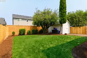 240 E Clarendon St, Gladstone, OR 97027 - Photo 40