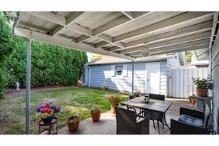 11726 SE Oak St, Portland, OR 97216 - Photo 20