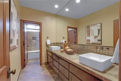 12125 NW Blackhawk Dr, Portland, OR 97229 - Photo 22