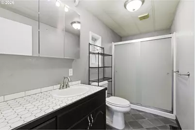 21100 NE Sandy Blvd #83, Fairview, OR 97024 - Photo 18