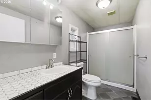 21100 NE Sandy Blvd, Fairview, OR 97024 - Photo 18