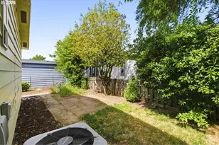 21100 NE Sandy Blvd, Fairview, OR 97024 - Photo 24
