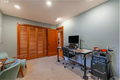 3010 Hendricks Hill Dr, Eugene, OR 97403 - Photo 20