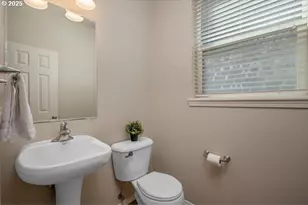 1112 SE Alika Ave, Hillsboro, OR 97123 - Photo 12