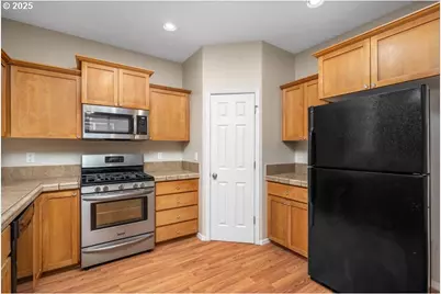 1112 SE Alika Ave, Hillsboro, OR 97123 - Photo 8