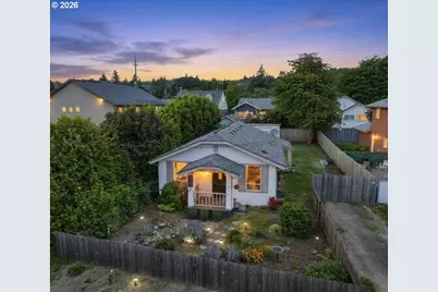 1023 B St, Washougal, WA 98671 - Photo 2