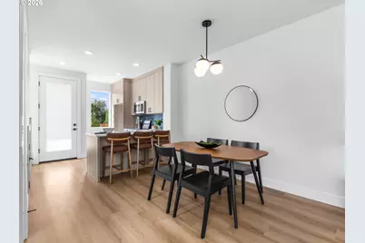 7581 SW Capitol Hwy, Portland, OR 97219 - Photo 8