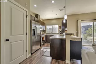 7959 NE Rockne Way, Hillsboro, OR 97006 - Photo 10