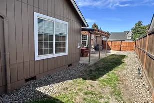 963 Hazelnut Ln, Springfield, OR 97478 - Photo 38