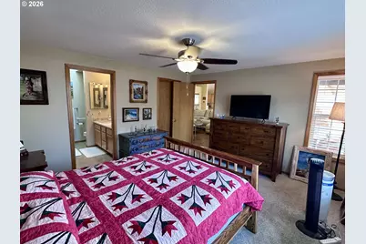 963 Hazelnut Ln, Springfield, OR 97478 - Photo 18