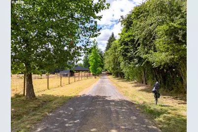 9195 NW Dick Rd, Hillsboro, OR 97124 - Photo 42