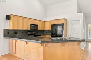 645 N Juniper Ct, Canby, OR 97013 - Photo 6