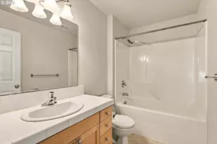 645 N Juniper Ct, Canby, OR 97013 - Photo 28
