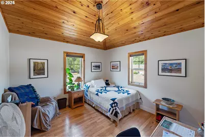 96213 Fairview Sumner Ln, Coquille, OR 97423 - Photo 14