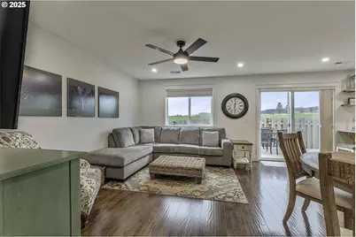 1028 E 16th St, Lafayette, OR 97127 - Photo 4