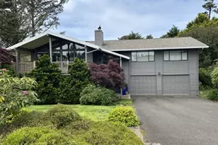 89606 Manion Dr, Warrenton, OR 97146 - Photo 1