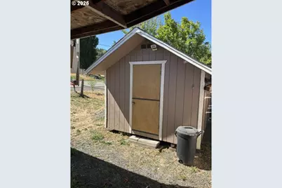 5284 Grange Rd, Roseburg, OR 97471 - Photo 18