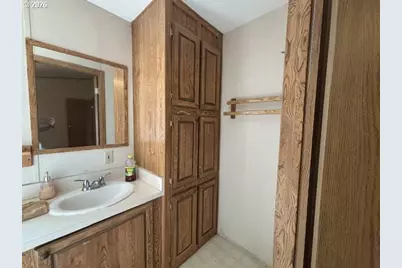 5284 Grange Rd, Roseburg, OR 97471 - Photo 12