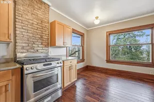 2386 NW Glisan St, Portland, OR 97210 - Photo 8