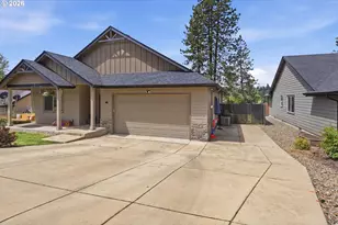 425 N Hyland Ln, Lowell, OR 97452 - Photo 2