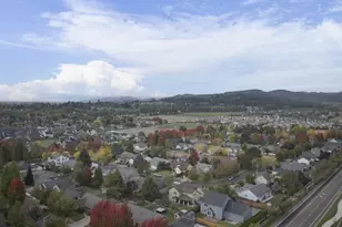 2390 NW Grenfell Loop, McMinnville, OR 97128 - Photo 26