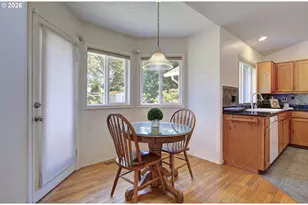 13210 SE 27th St, Vancouver, WA 98683 - Photo 8