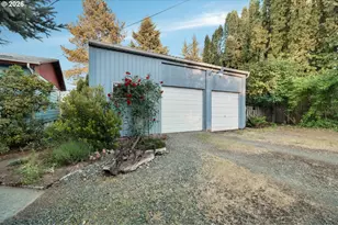 21425 SE Bohna Park Rd, Damascus, OR 97089 - Photo 26