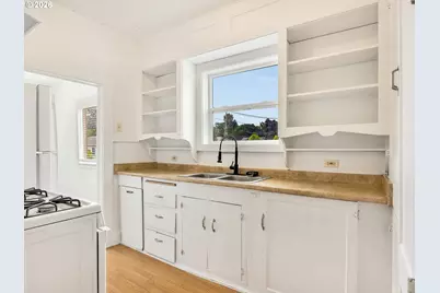 940 10th Ave, Seaside, OR 97138 - Photo 10