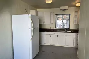 2260 Meade St, North Bend, OR 97459 - Photo 12