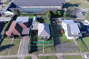 2260 Meade St, North Bend, OR 97459 - Photo 2