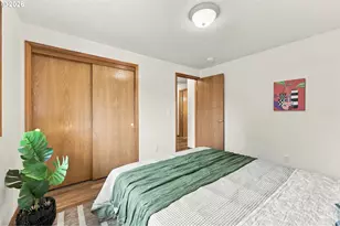 19461 SW Euclid Ln, Beaverton, OR 97003 - Photo 32