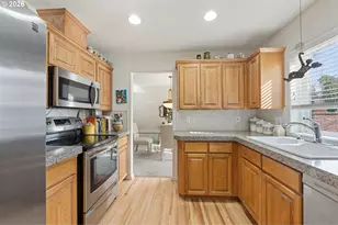 9024 SW 75th Ave, Tigard, OR 97223 - Photo 14