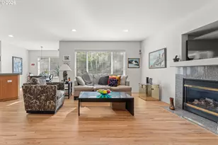 9024 SW 75th Ave, Portland, OR 97223 - Photo 8