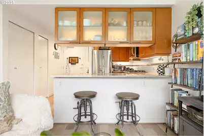 1500 SW 11th Ave #605, Portland, OR 97201 - Photo 14