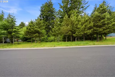 34 SE Inlet Ave, Lincoln City, OR 97367 - Photo 2