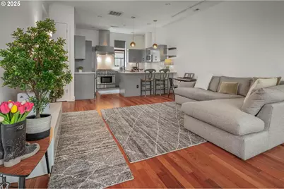 1634 NW Riverscape St, Portland, OR 97209 - Photo 6