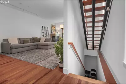 1634 NW Riverscape St, Portland, OR 97209 - Photo 24