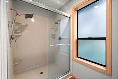 12116 SW Lesser Rd, Portland, OR 97219 - Photo 26