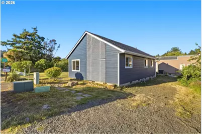 5024 SE Jetty Ave, Lincoln City, OR 97367 - Photo 2