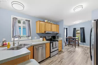 223 Quick Rd, Castle Rock, WA 98611 - Photo 8