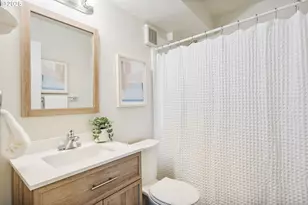 1205 SW Cardinell Dr, Portland, OR 97201 - Photo 24