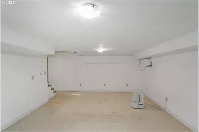 18649 Old River Dr, West Linn, OR 97068 - Photo 32