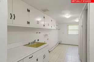 18649 Old River Dr, West Linn, OR 97068 - Photo 22